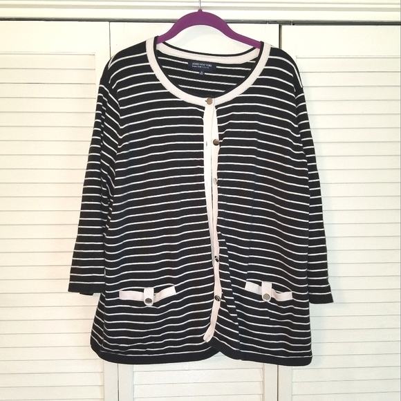 Black and white striped cardigan - Picture 1 of 5